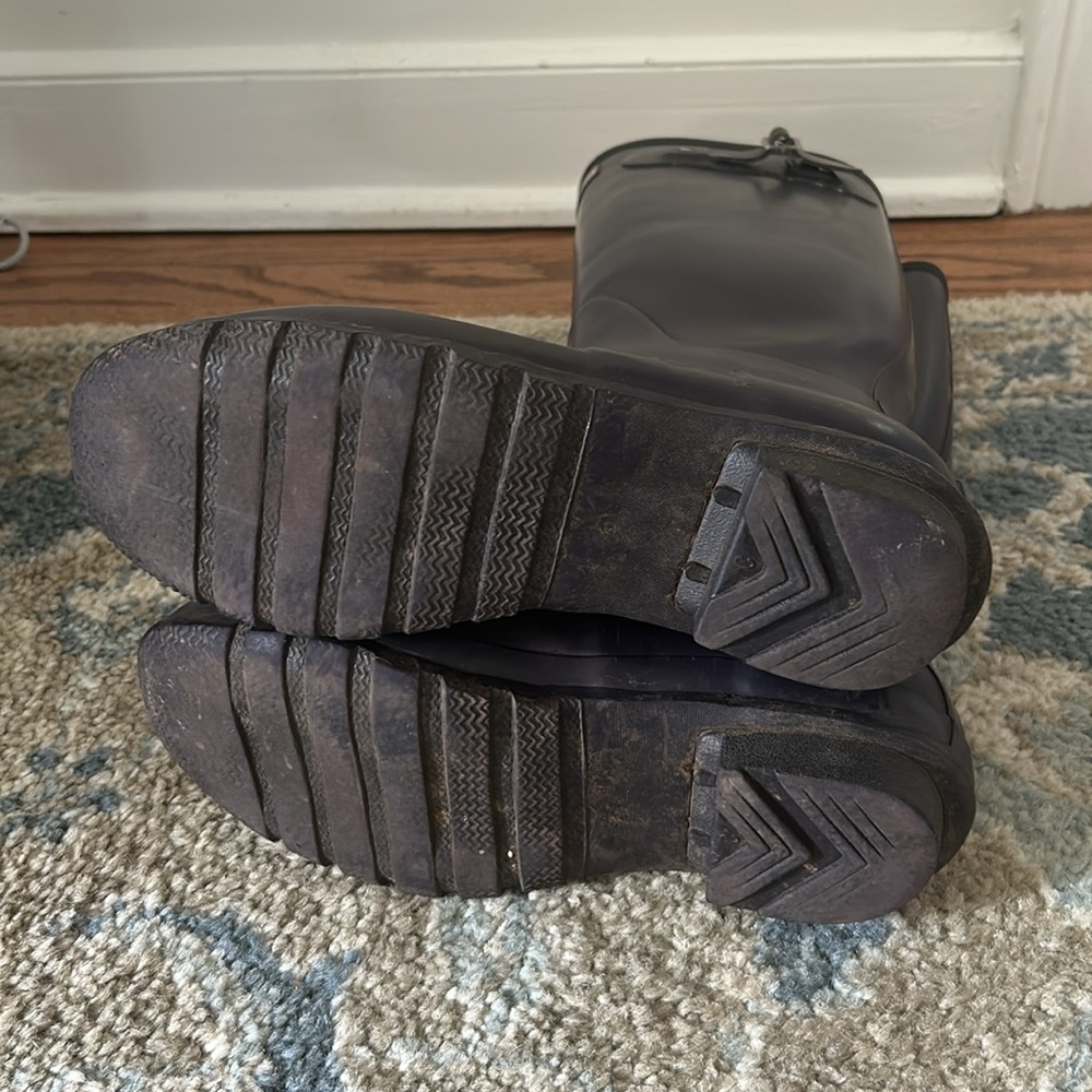 Hunter Classic Tall Waterproof Boots - Picture 5 of 10